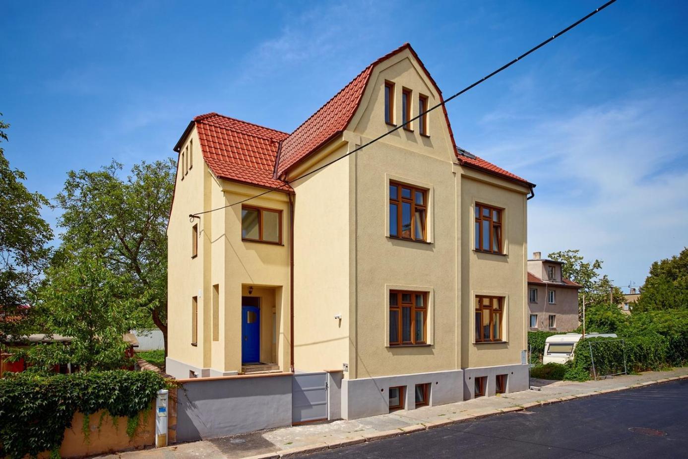 Elysium Apartment Kolin Exterior photo